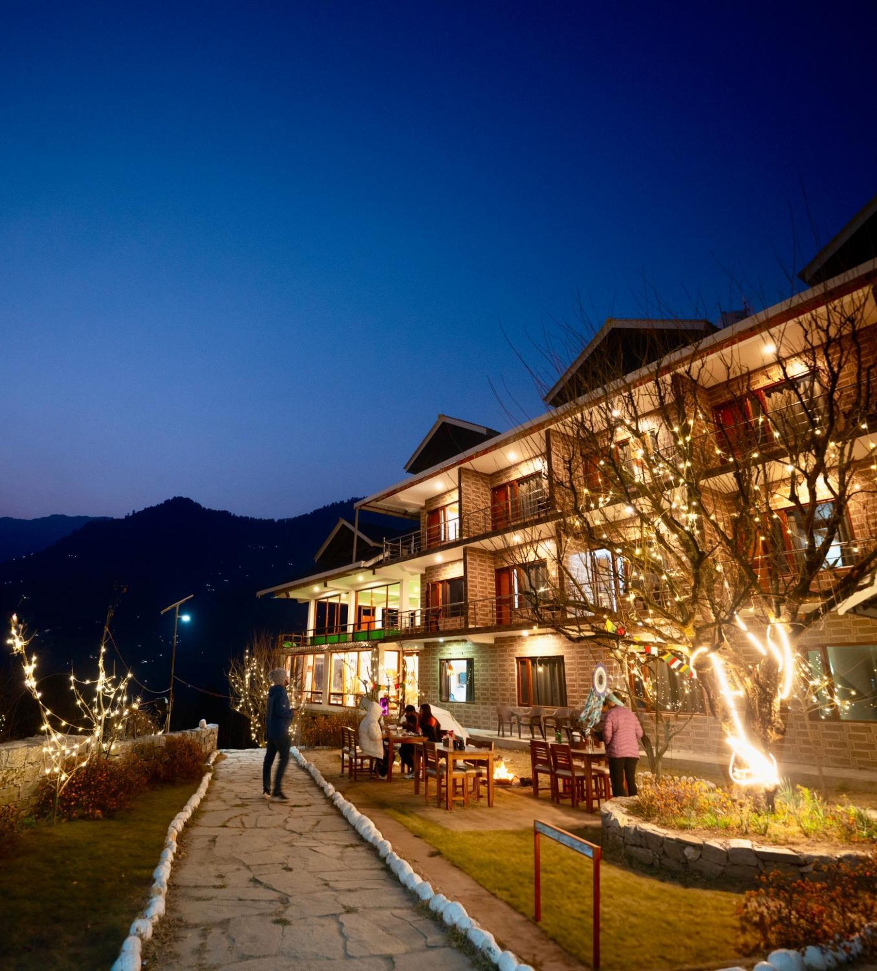 Aroha Residency- A Countryside Resort Manāli Exterior foto